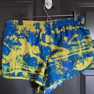 Like new Women's Nike Livestrong Running Shorts Sz L